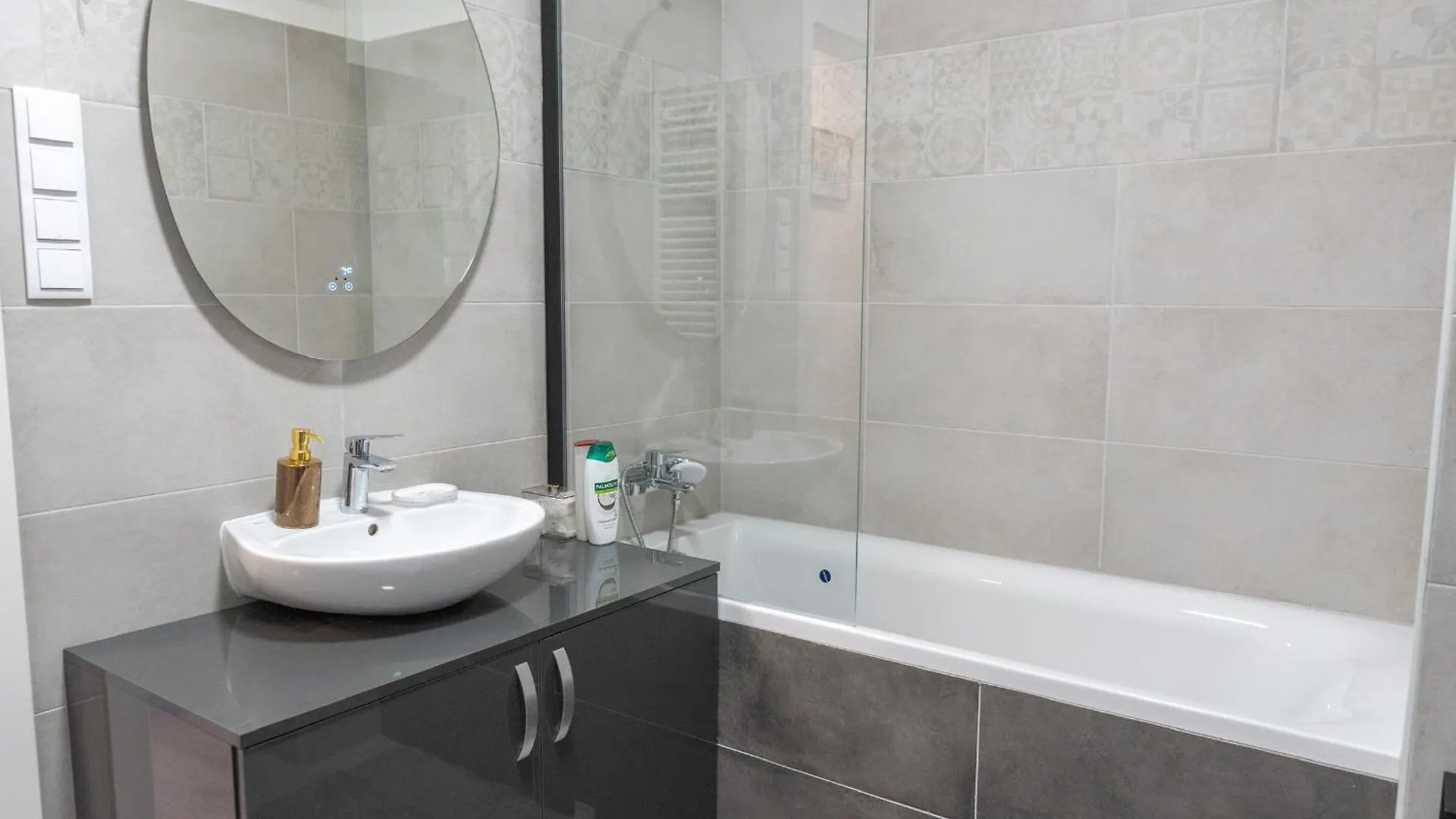 Apartamento Downtown 2 Bedrooms Nearby Duna River Balcony-Garage 10 Euro Per Day Budapeste