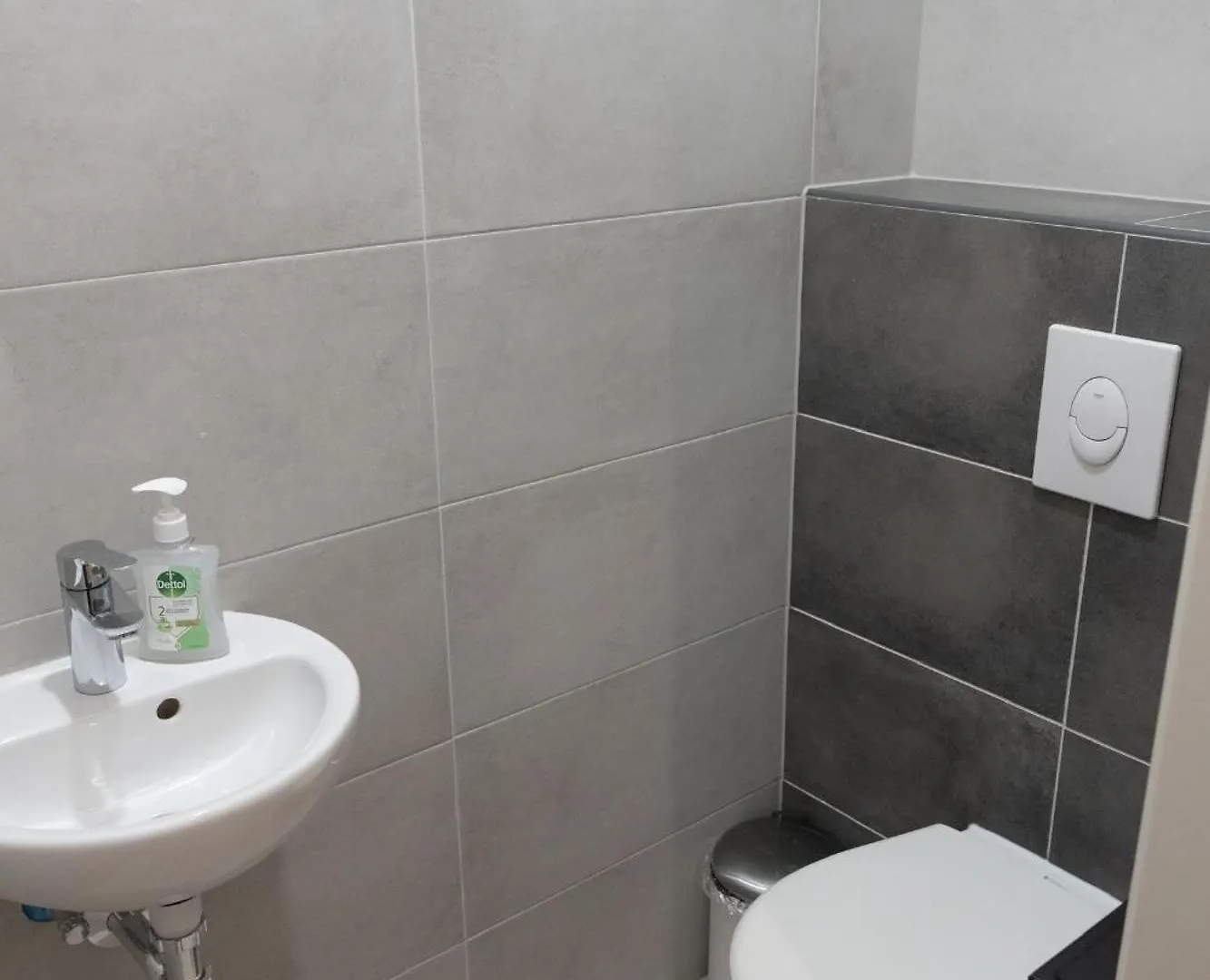 Downtown 2 Bedrooms Nearby Duna River Balcony-Garage 10 Euro Per Day Budapeste