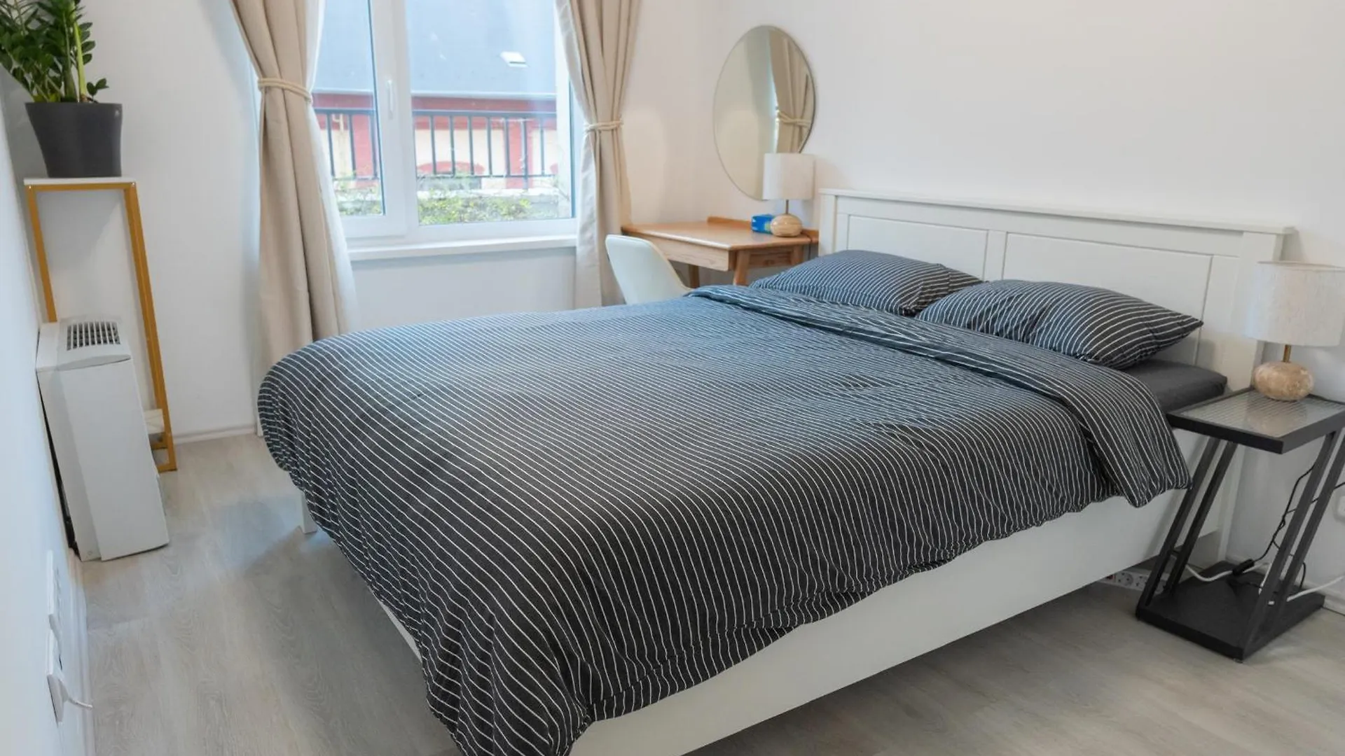 Downtown 2 Bedrooms Nearby Duna River Balcony-Garage 10 Euro Per Day Budapeste