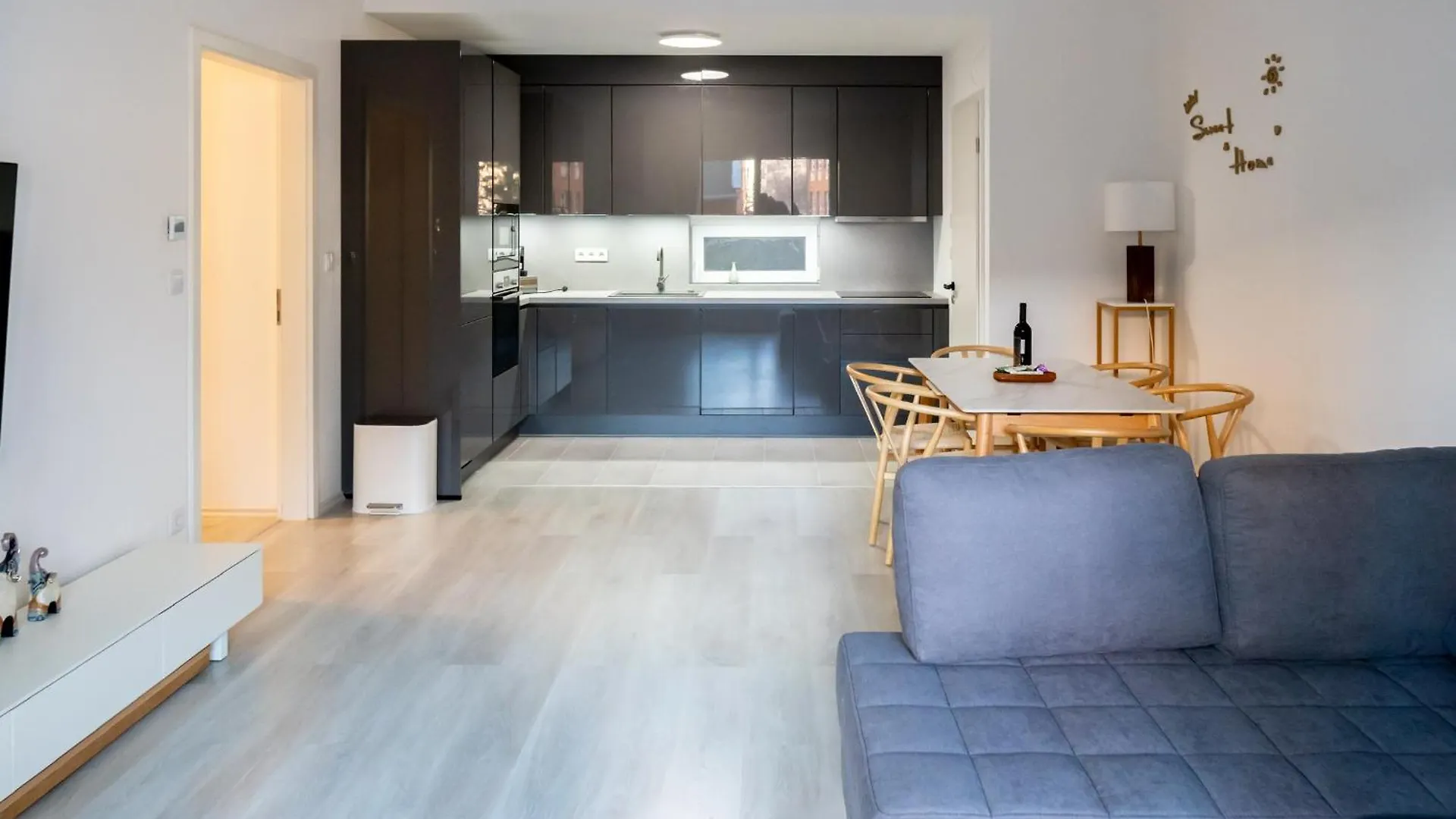 Downtown 2 Bedrooms Nearby Duna River Balcony-Garage 10 Euro Per Day Budapeste 0*,