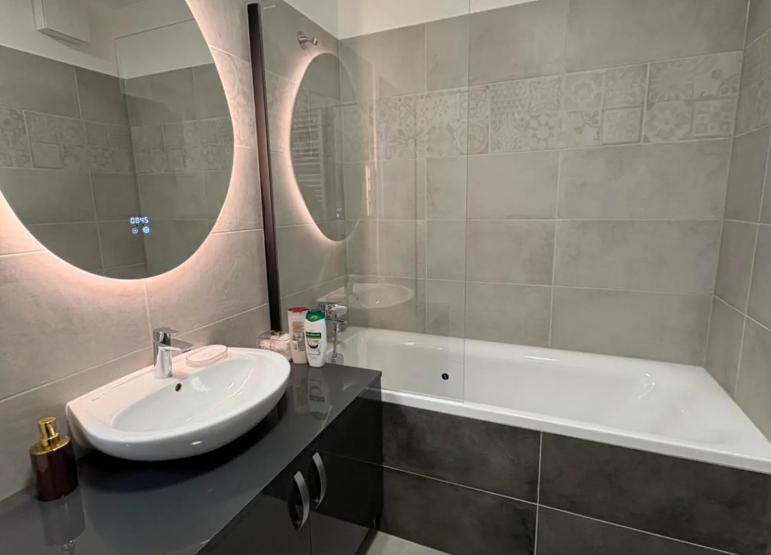 Downtown 2 Bedrooms Nearby Duna River Balcony-Garage 10 Euro Per Day Budapeste 0*,