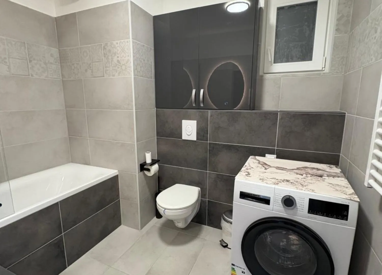 Downtown 2 Bedrooms Nearby Duna River Balcony-Garage 10 Euro Per Day Budapeste Apartamento